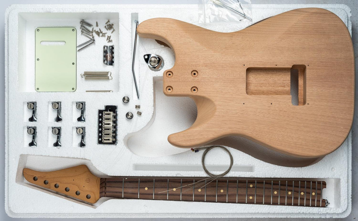 EUGK-S3S_7 Eart Guitars, EUGK-S3S, DIY Electric Guitar Kit Unfinished Mahogany Body India Rosewood Fingerboard Fretboard All Parts Included