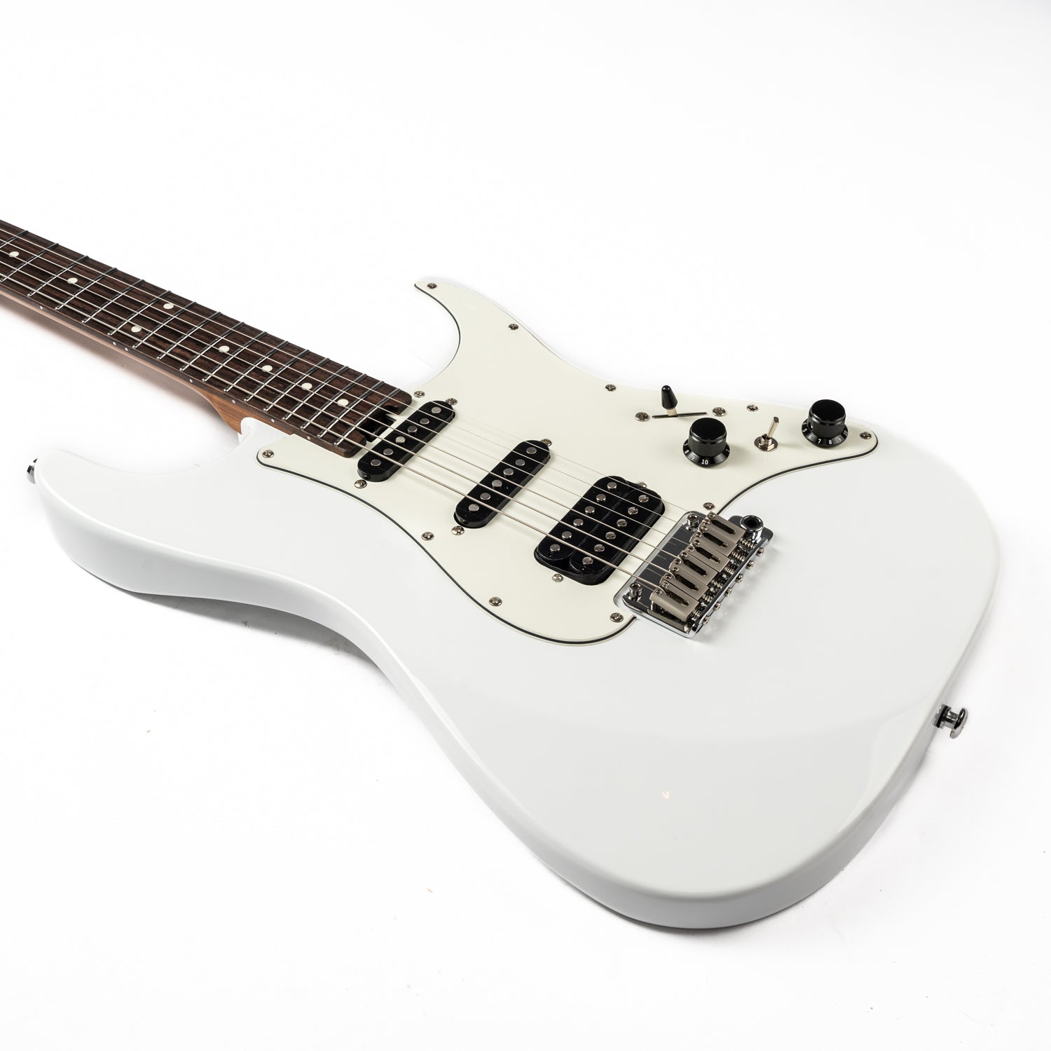 eart_guitar_dmx_9_pearl_white_body_front EART Guitars, DMX-9, NK-S Standard Shape 2-Point Synchronized Steel Saddle Tremolo Bridge Electric Guitar, Pearl White
