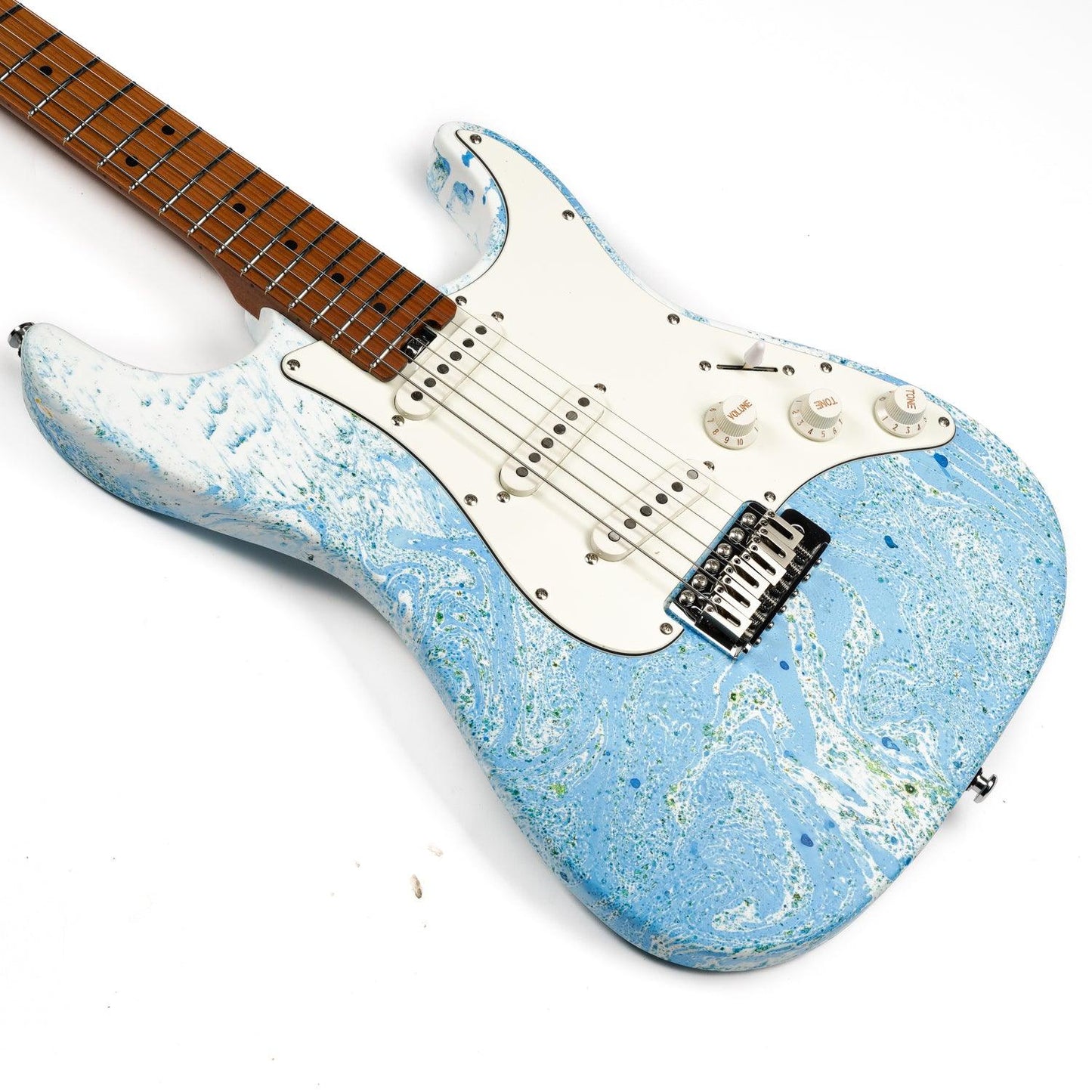 mmexport1711281207755_1 Eart Guitars Chinese Lacquer Art CLA-60VS