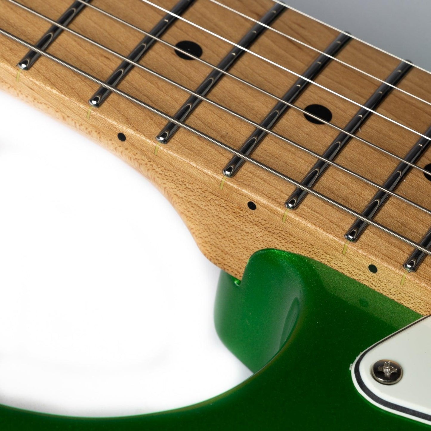 nk-vs60_green_neck Eart Guitars, NK-VS60, 2-Point Synchronized Tremolo Bridge Alnico V Pickups Classic Electric Guitars, Pearl green