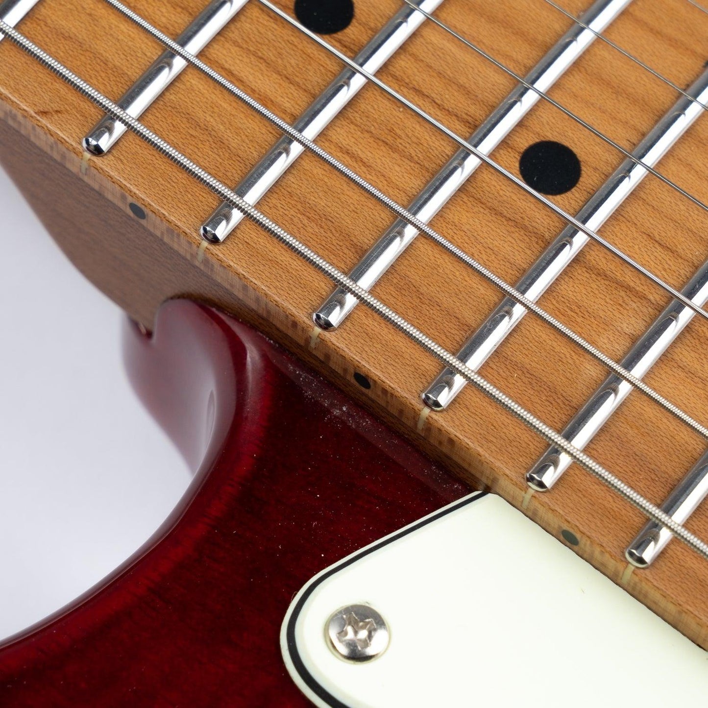 nk_c3_red_neck Eart Guitars, NK-C3N, 2-Point Synchronized Tremolo bRIDGE Electric Guitar, Red