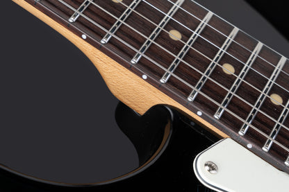 0181_2 Eart Guitars Handmade Lacquer Art-Collector's Edition 3707T5110181