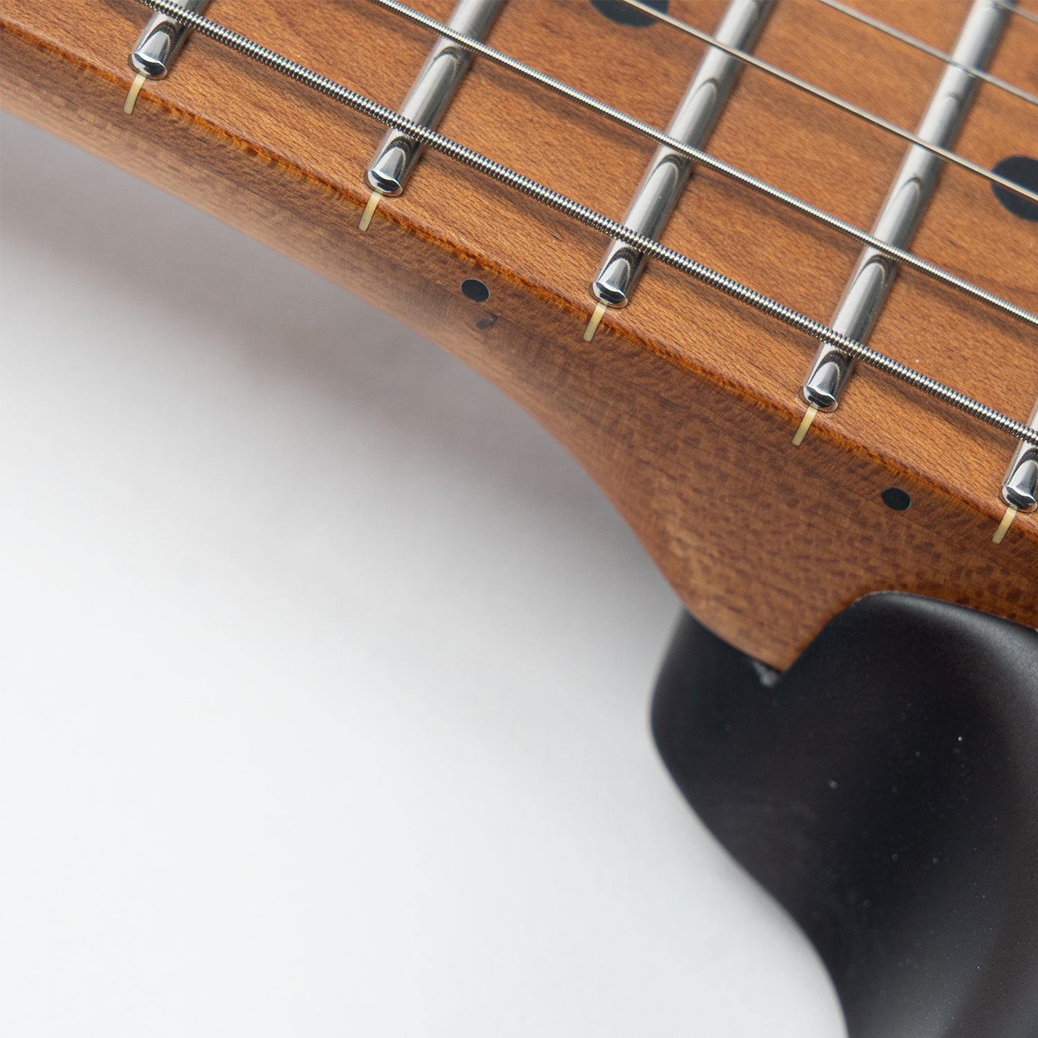 Nexus-S2neck Eart Guitars, Nexus-S2, Electric Guitar Roasted Mahogany Body Canada Maple Neck 25.5" 22 Frets Synchronized Tremolo Pearl Blue/Black/Tobacco Burst